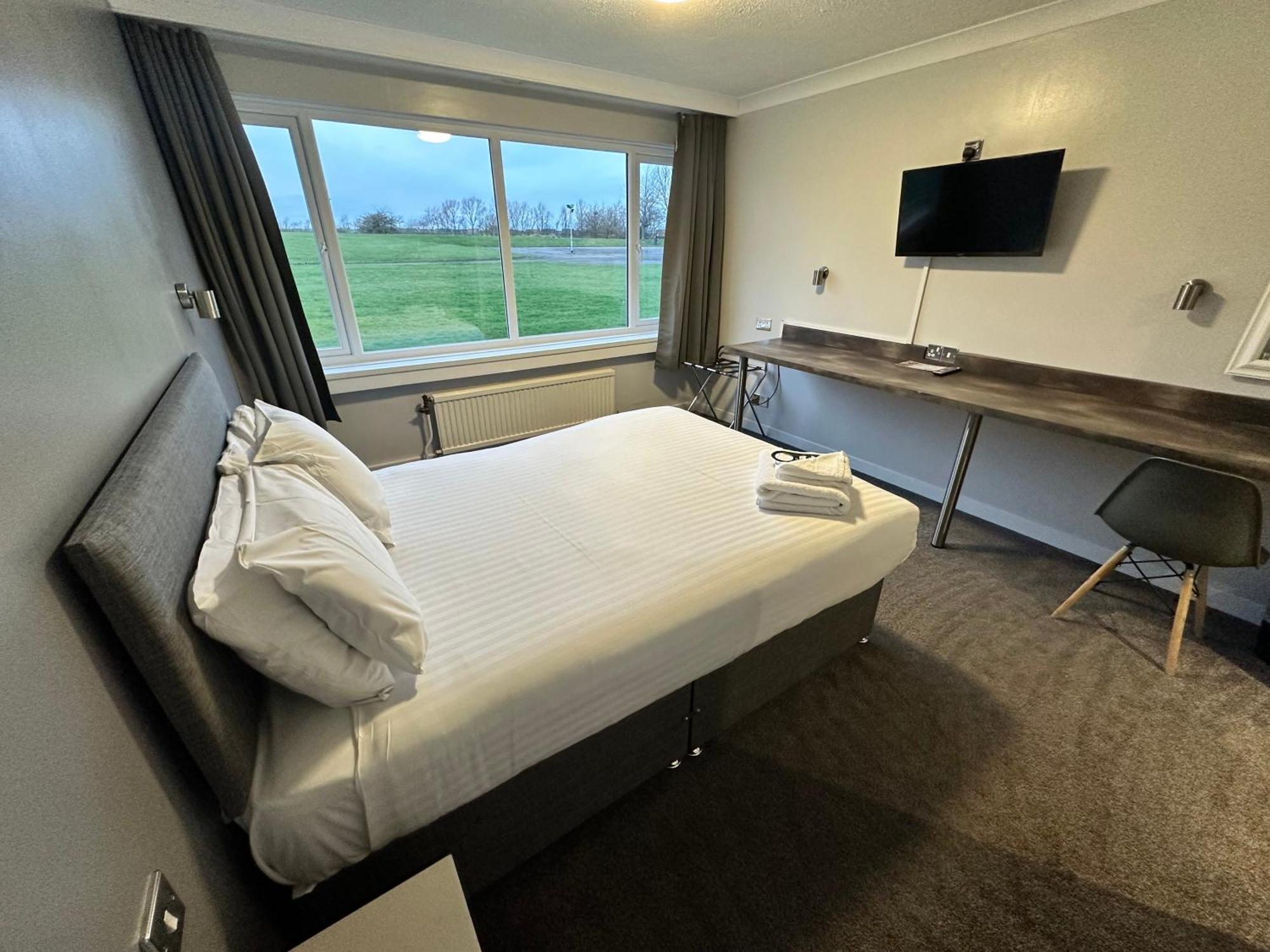 Sporting Lodge Inn Мідлсбро Екстер'єр фото